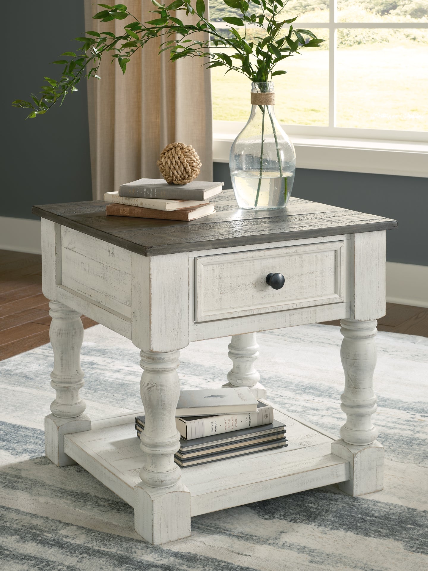 Ashley Express - Havalance Square End Table