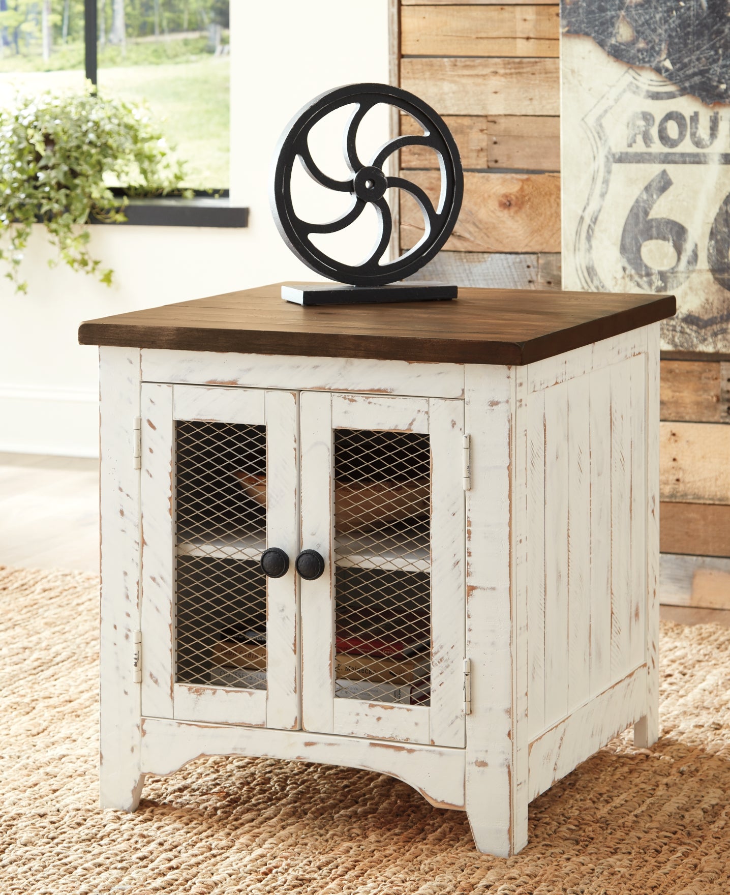 Wystfield cocktail deals table with storage